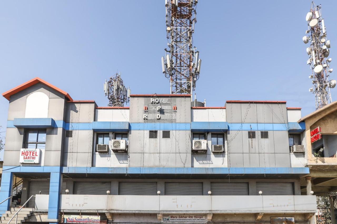 Oyo 69877 Hotel Sarthi Residency Ahmedabad Ngoại thất bức ảnh