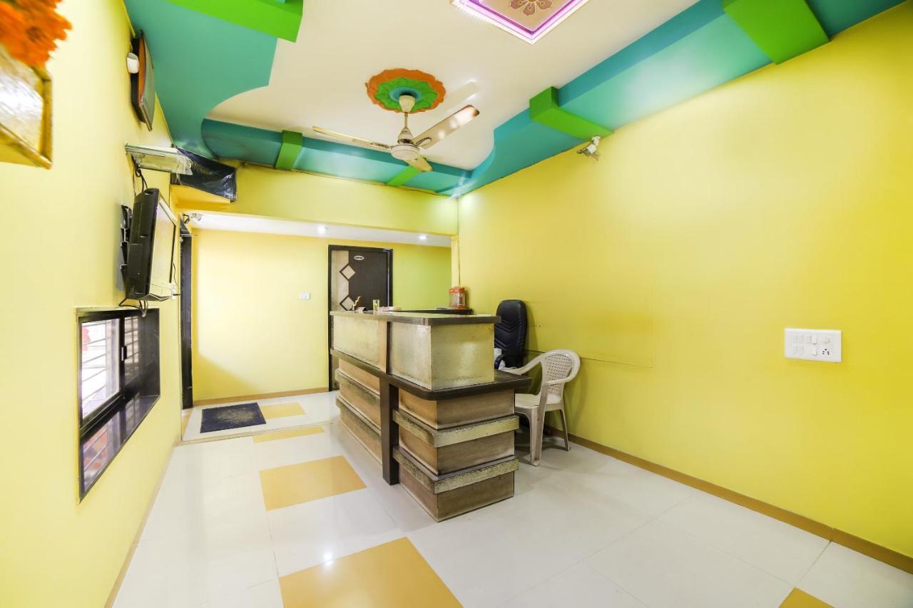 Oyo 69877 Hotel Sarthi Residency Ahmedabad Ngoại thất bức ảnh